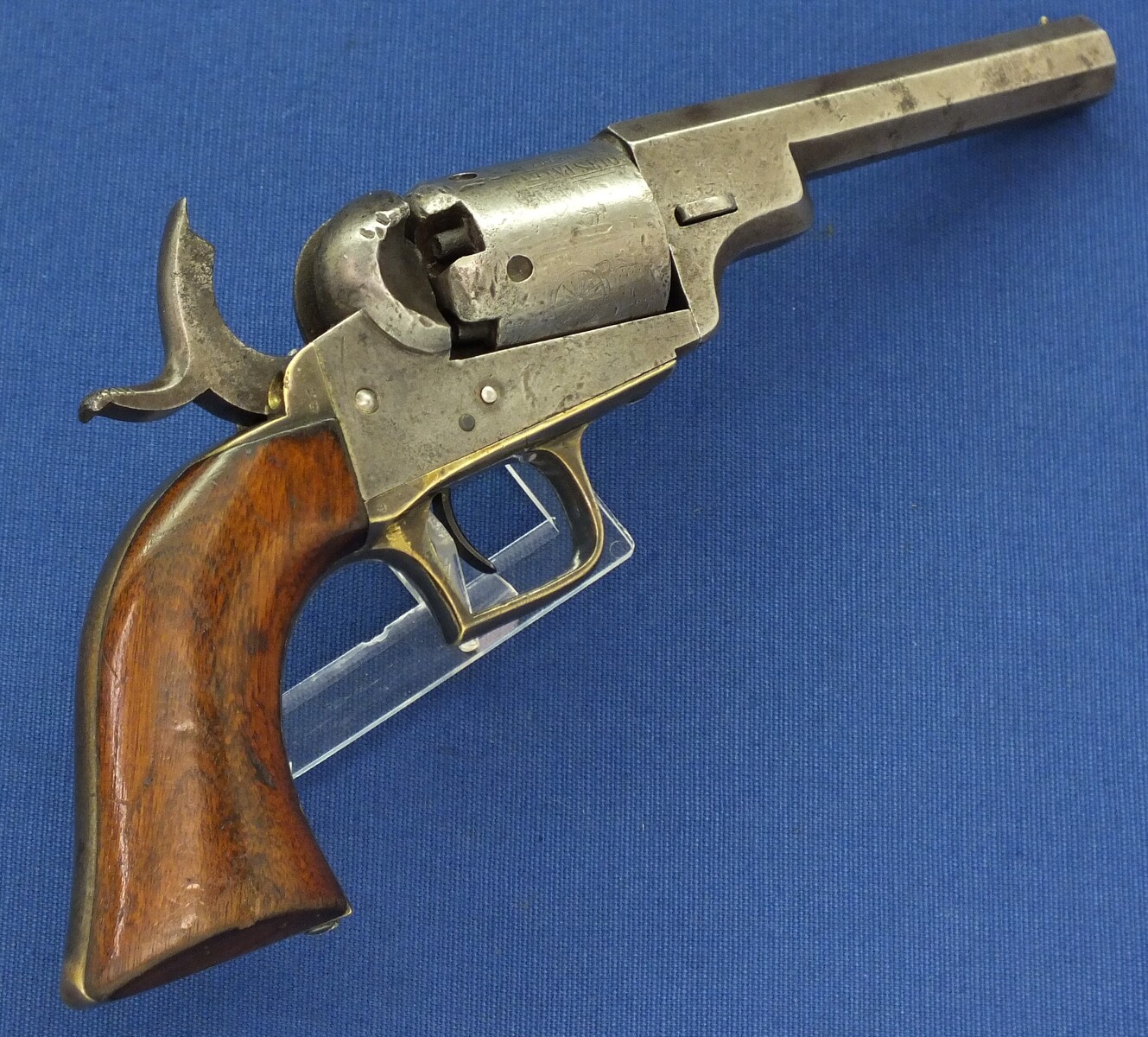 A rare antique American Colt Model 1848 Baby Dragoon 5 shot Percussion revolver with double stamped New York Address. 31 Caliber. 4 inch Barrel with stamping error. Length 24,5cm. In very good condition. Price 3.750 euro.