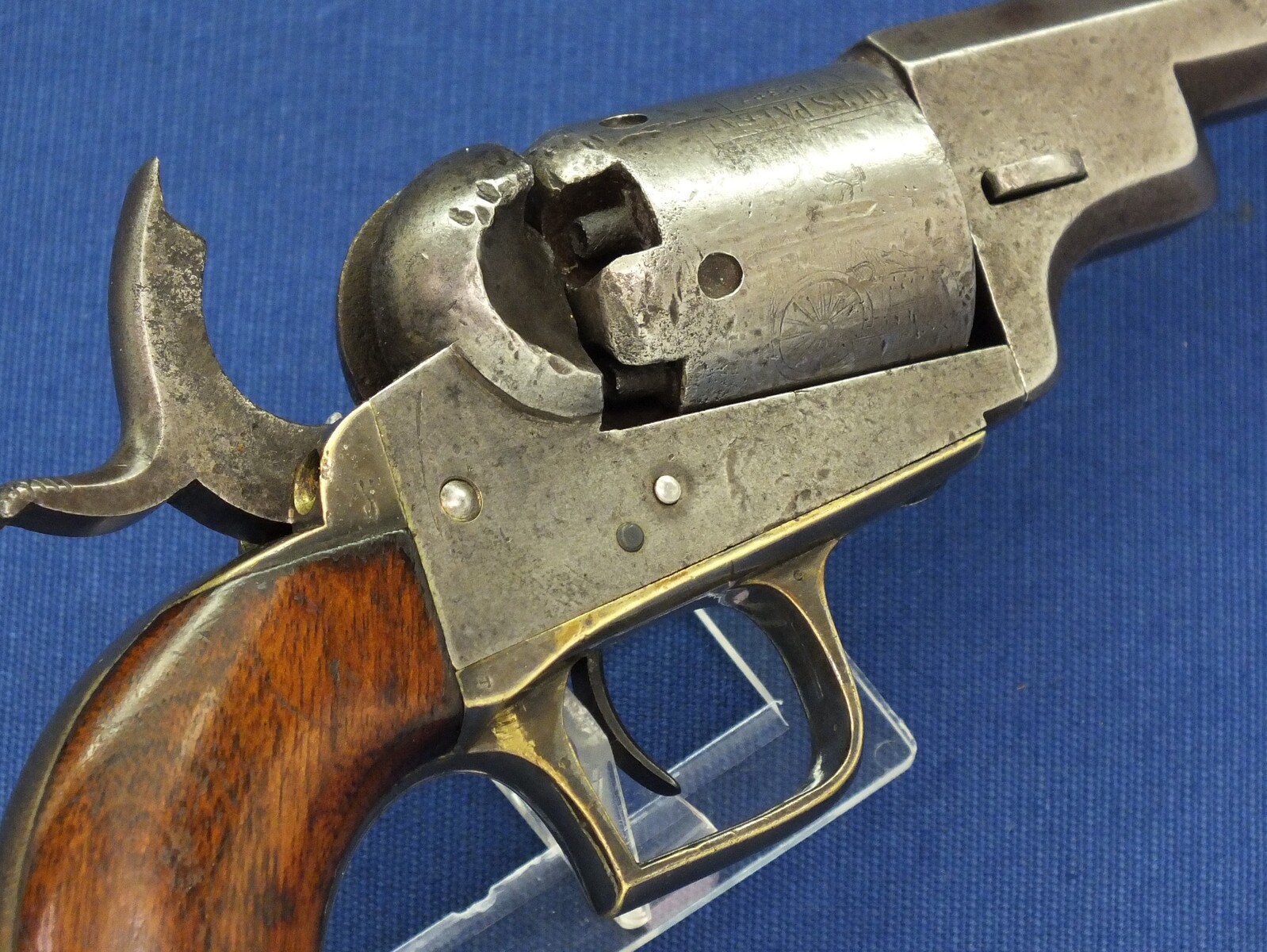 A rare antique American Colt Model 1848 Baby Dragoon 5 shot Percussion revolver with double stamped New York Address. 31 Caliber. 4 inch Barrel with stamping error. Length 24,5cm. In very good condition. Price 3.750 euro.