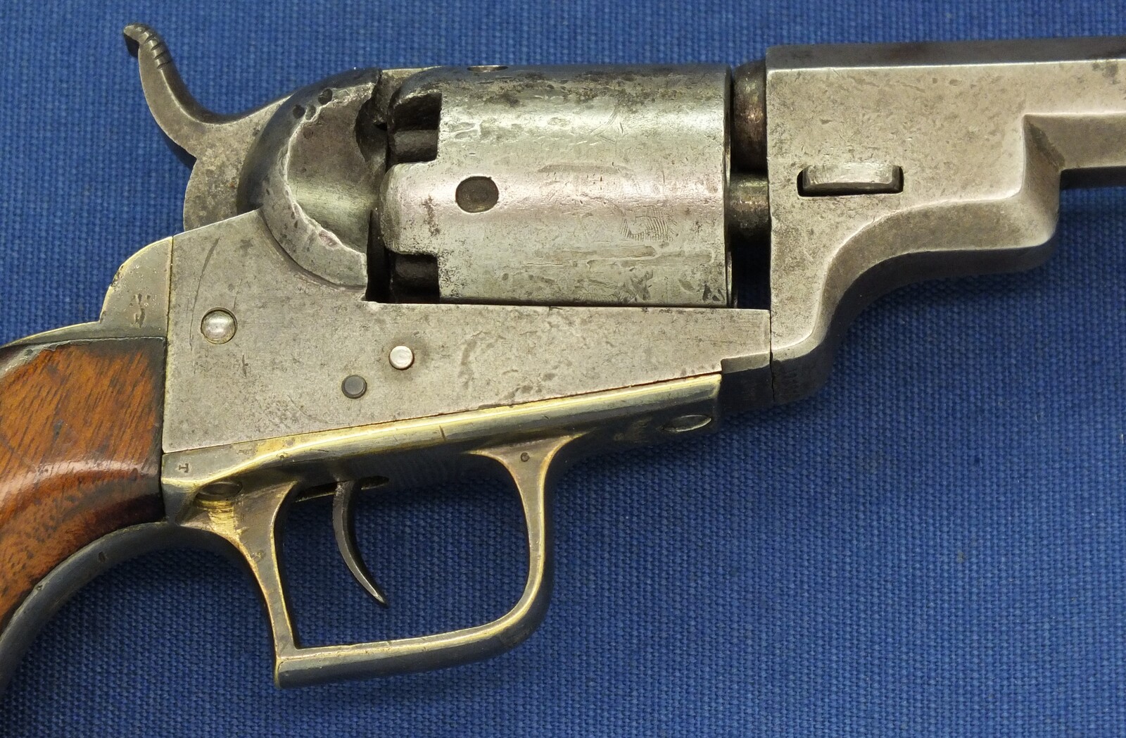 A rare antique American Colt Model 1848 Baby Dragoon 5 shot Percussion revolver with double stamped New York Address. 31 Caliber. 4 inch Barrel with stamping error. Length 24,5cm. In very good condition. Price 3.750 euro.