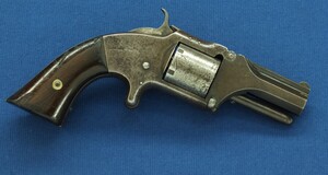 A rare antique American shortened Smith & Wesson No2 Army 6 shot Revolver. 32 Rimfire Caliber, 2,5 inch barrel. Length 21cm. In good/very good condition. Price 995 euro.