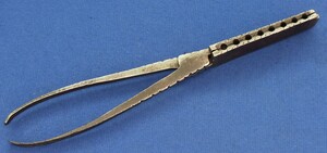 A rare antique Bullet Mold for 16 bullet's in 6mm caliber. Length 26cm. In very good condition. Price 225 euro.