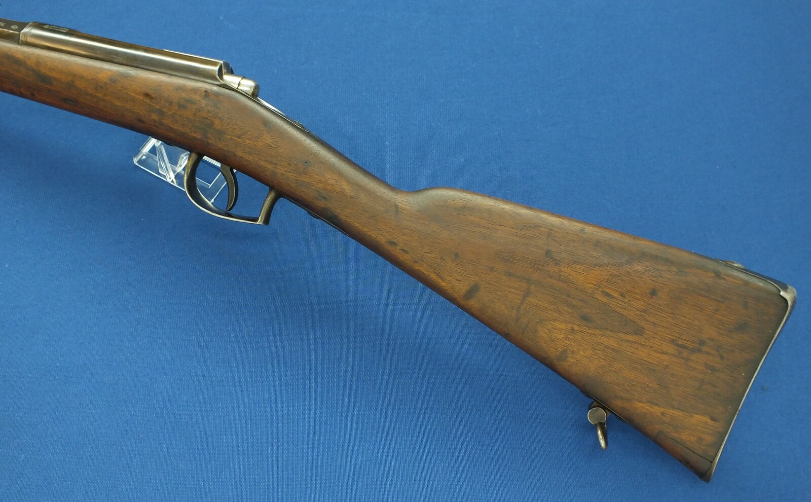 A rare antique Dutch East Indies Beaumont Model 1871 Carbine. 12mm smooth Caliber, lenght 103cm. In very good condition. Price 1.500 euro.