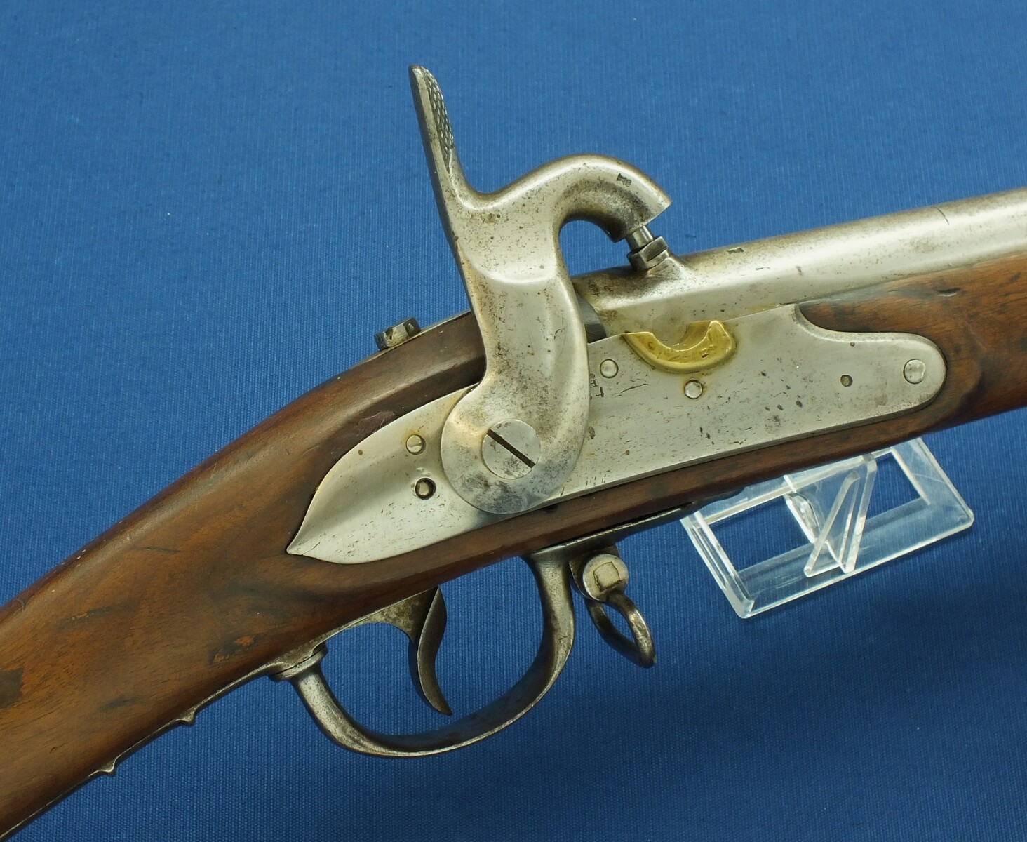 A rare antique Dutch Model 1815 Percussion Musket with Bayonet, converted from flintlock and made in Suhl Germany. Caliber 17,5 mm, length 143 cm, in very good condition.