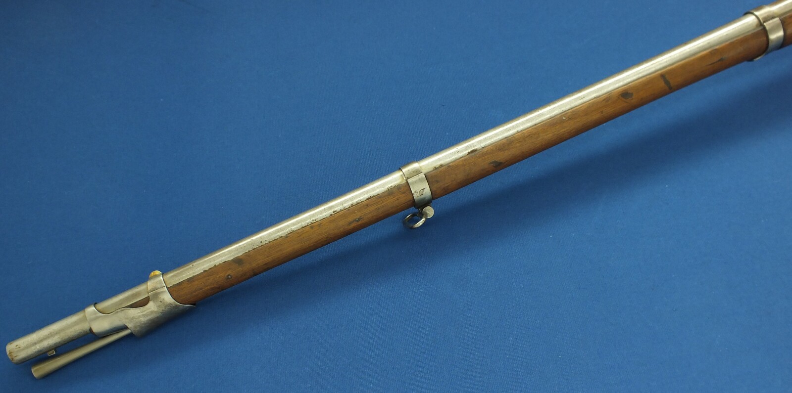A rare antique Dutch Model 1815 Percussion Musket with Bayonet, converted from flintlock and made in Suhl Germany. Caliber 17,5 mm, length 143 cm, in very good condition.