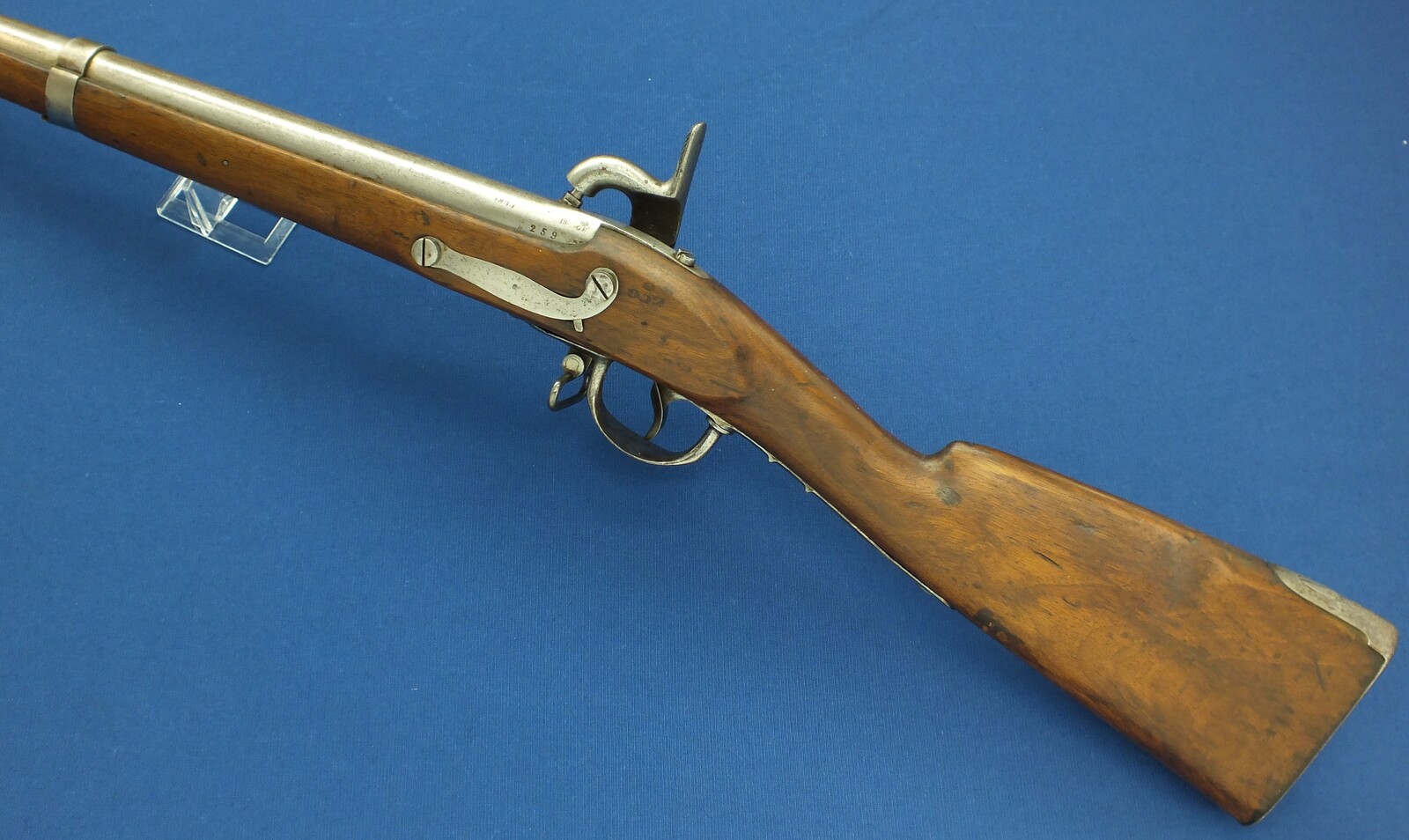 A rare antique Dutch Model 1815 Percussion Musket with Bayonet, converted from flintlock and made in Suhl Germany. Caliber 17,5 mm, length 143 cm, in very good condition.