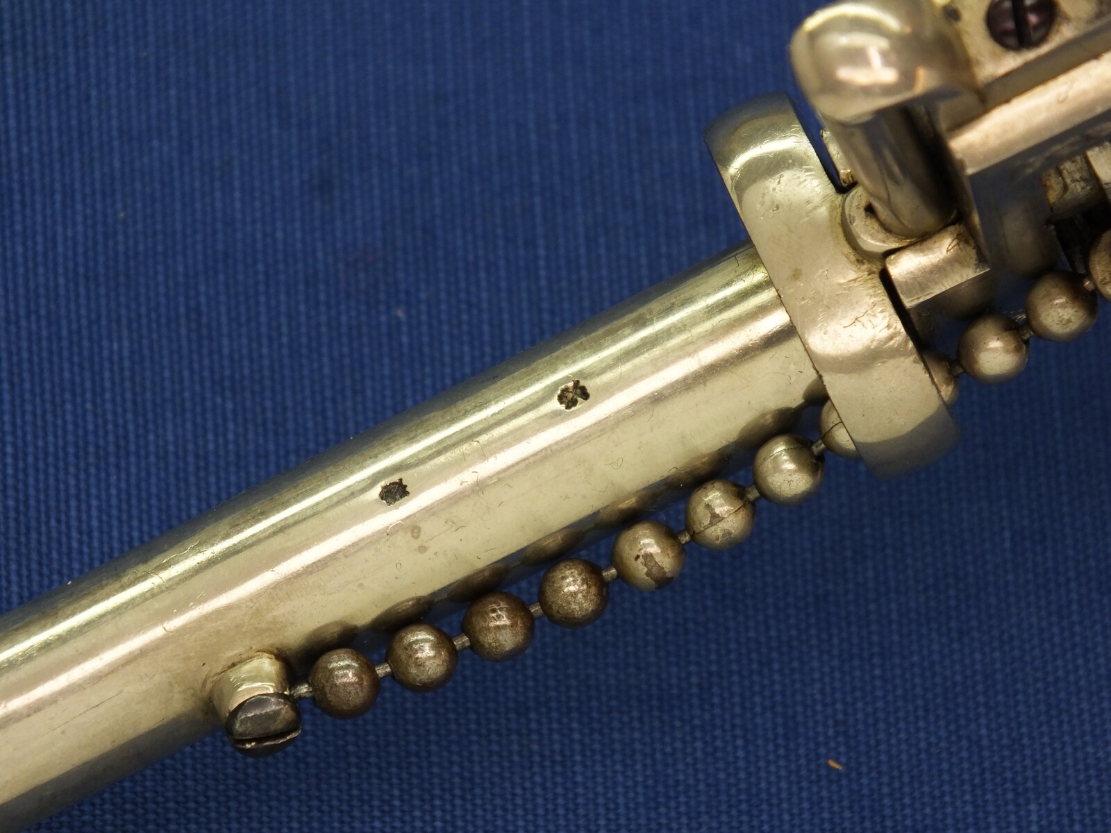 A rare antique English A. Fagnus Patent nr.1698 Nickel-plated and engraved 7 shot 9mm Pinfire Revolver. Length 28cm. In very good condition. Price 2.750 euro.
