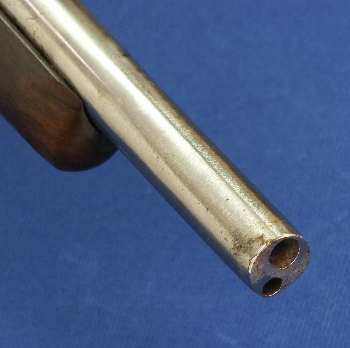 A rare French Buffalo-Stand Euréka bolt action 2 shot caliber 6mm and 9mm Rimfire Flobert Pistol. Length 40cm. In good condition. With original catalogue. Price 695 euro