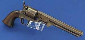 A scarce antique American Civil War Martially marked Colt Model 1851 Navy 6 shot 36 caliber percussion Revolver purchased by the US Army. 7,5 inch barrel with Hartford address. Length 35cm. In very good condition. Price 6.250 euro