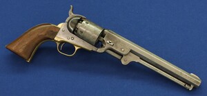 A scarce antique American Civil War Martially marked Colt Model 1851 Navy 6 shot 36 caliber percussion Revolver purchased by the US Army. 7,5 inch barrel with New York address. Length 35,5cm. In very good condition. Price 3.650 euro