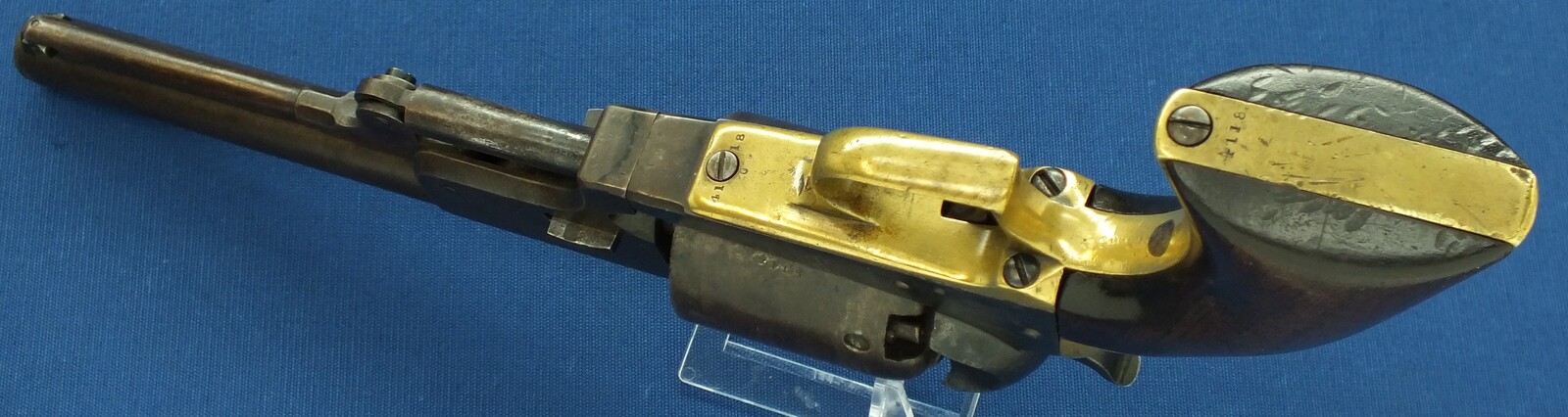 A Scarce antique American Goverment issued Colt Model 1848 First Model Dragoon percussion Revolver. 44 Caliber. Length 37cm. In good/very good condition. Price 8.500 euro