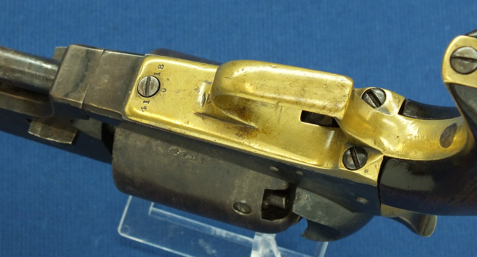 A Scarce antique American Goverment issued Colt Model 1848 First Model Dragoon percussion Revolver. 44 Caliber. Length 37cm. In good/very good condition. Price 8.500 euro