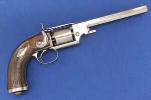A very fine French M1855 Devisme single action Percussion Revolver with internal hammer and Thouvenin system by DEVISME A PARIS, 6 shot, caliber 11 mm, length 36,5 cm, in very good condition. 