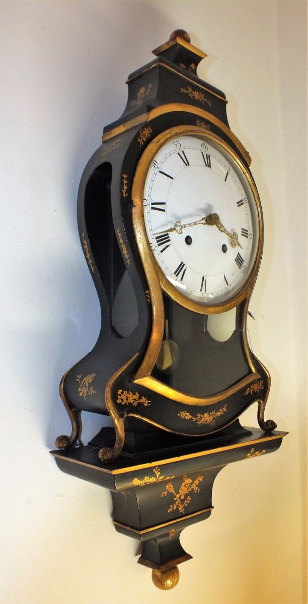 A very nice 18th Century Antique Swiss Neuchatellenoise Clock, height 87 cm, Price  2.450 euro