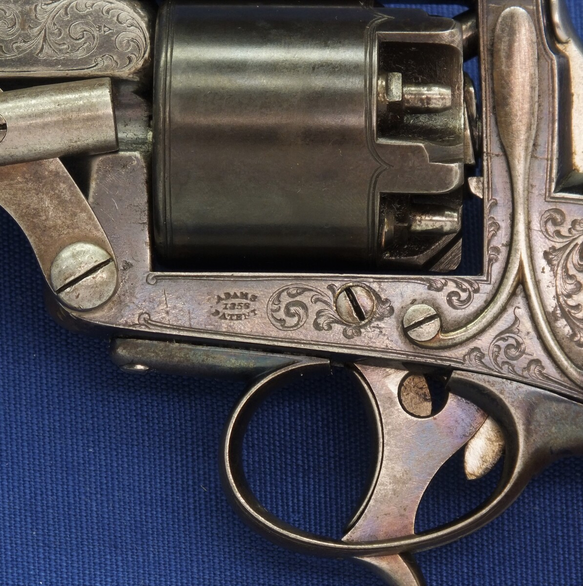 A very nice 19th century antique Dutch Adams Patent Tranter Double Action Percussion Revolver signed FABR. P. STEVENS TE MAASTRICHT and A.FRANCOTTE a LIEGE,  5 shot, caliber 11 mm, length 33,5 cm, in very good condition. Price 2.575 euro