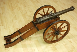 A very nice antique 17th Century Dutch Bronze Cannon with the Coat of Arms of the 