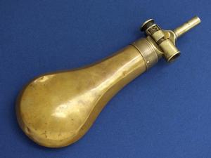 A very nice antique 19th Century Altered Pump Charger Powder Flask, height 24 cm, in very good condition. Price 145 euro