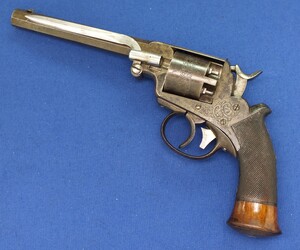 A very nice antique 19th century Belgian  double and single action Percussion Revolver by D. RENOTTE LIEGE, 5 shot, caliber 12 mm, length 32 cm, in very good condition. 