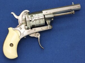 A very nice antique 19th century Belgian Pinfire Revolver, Signed: THE GUARDIAN - AMERICAN MODEL OF 1878, caliber 7 mm, length 17 cm, in very  good condition. Price 600 euro