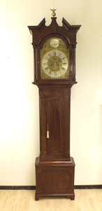 A very nice antique 19th Century English (Scottish) Mahogany Longcase Clock by John Thomson Lesslie, height 230 cm, in very good condition