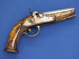 A very nice antique 19th century French Percussion Pistol signed Crescenzio Paris, caliber 14 mm, length 26 cm, in very good condition. Price 850 euro