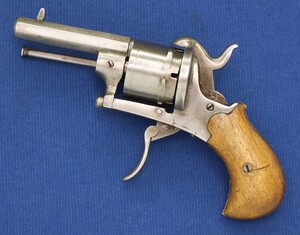 A very nice antique 19th century German double and single action Pinfire Revolver, caliber 7 mm , 6 shot, length 16,5 cm, in very good condition. Price 350 euro