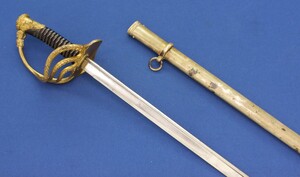 A very nice antique Belgian Officers Sword Model 1889 signed Auguste Fonson Bruxelles, total length 112 cm, in very good condition. 