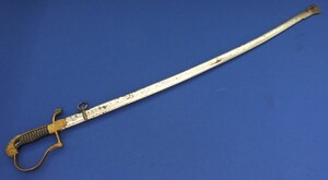A very nice antique Dutch officers Sword / Wandelsabel Model 1912. Blade by Hörster Solingen. Length 102 cm. In very good condition. Price 350 euro