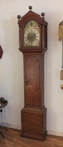 A very nice antique English 18th Century Longcase Clock by COOPER HEDGES in COLCHESTER, height 231 cm, in very good condition. Price 3.250 euro