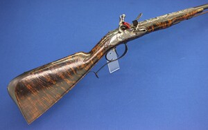 A very nice antique French Sporting Flintlock Gun, circa 1700, caliber 17,5 mm, length 157 cm, in very good condition. Price 6.500 euro