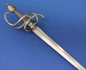 A very nice antique German Swept Hilt Rapier Sword, on ricasso marked TS under a crown,  circa 1600, length 105 cm, in very good condition. 