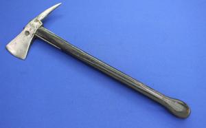 A very nice Antique naval Boarding Axe, circa 1800, length 58 cm, in very good condition. 