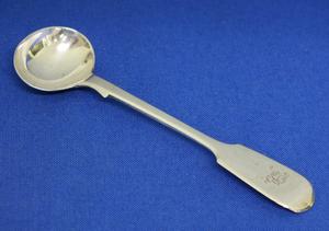 A very nice English Silver Mustard Spoon, length 10,5 cm, monogram