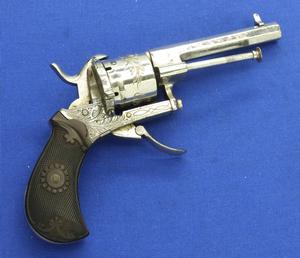 A very nice French Antique Pinfire Revolver, caliber 7 mm, length 20 cm, in very good condition. Price 575 euro