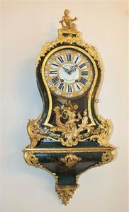 A very nice French Vernis Martin Console Clock with Pull Repeater, by Bichon a Moulin, height 90 cm, circa 1760. Price 8.750 euro
