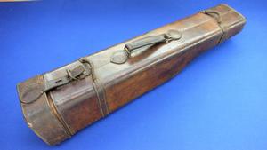 A very nice vintage leather Gun Box for two sporting guns, length 83 cm.