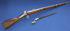 A very scarce antique Dutch Rifled percussion Musket, Boom Rifle by P. Stevens Maastricht 1865 with bayonet. Provenance The Visser Collection. Length 140 cm, caliber 12,6 mm. In very good condition. 