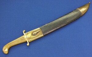  A very well made reproduction of the Russian Model 1827 Sawback Falchion Pioneer's Sword. Length 69 cm. In very good condition. 