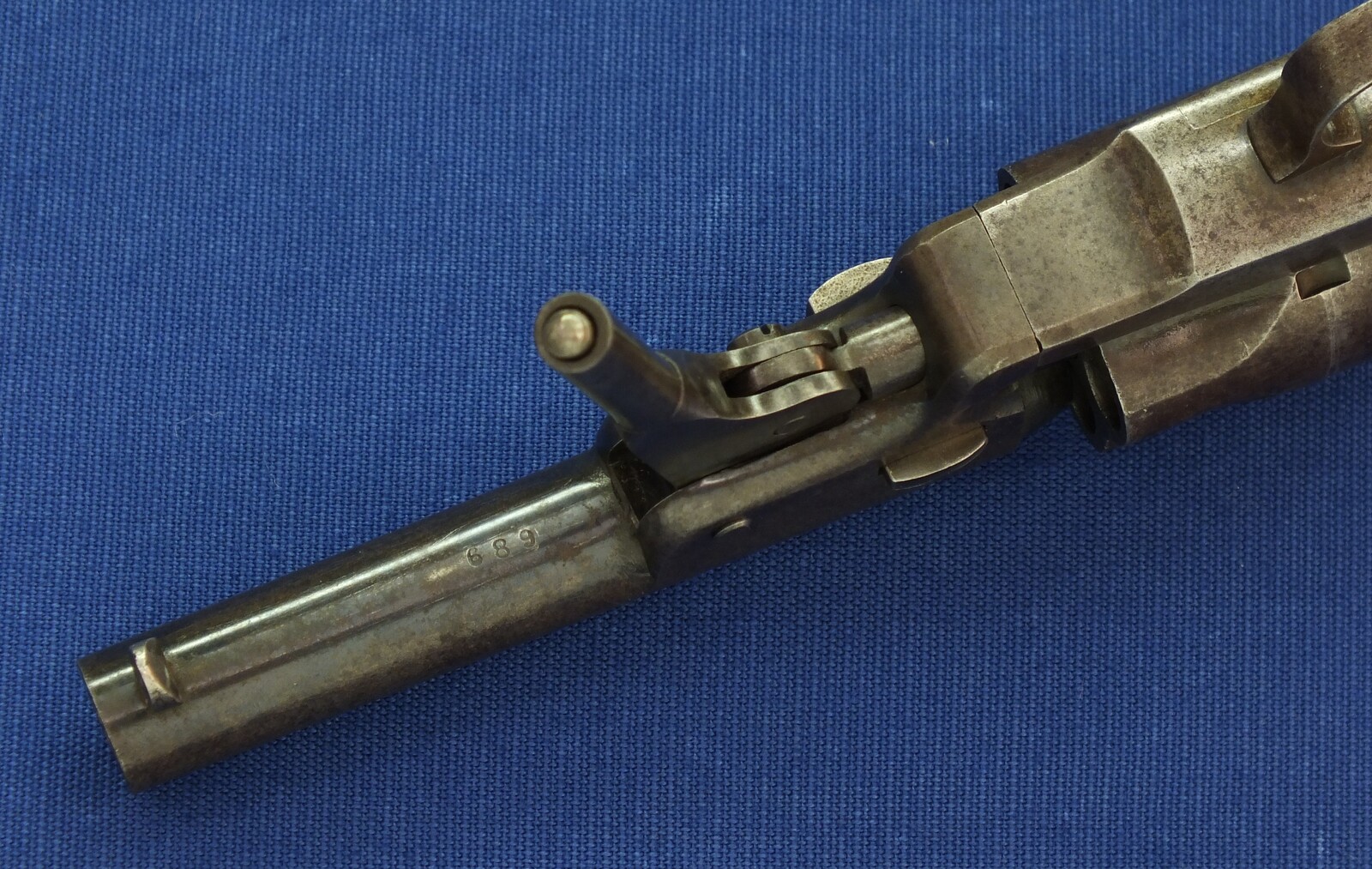 American Bacon Mfg. Co. Second model Pocket 5 shot percussion Revolver. 31 Caliber, 4 inch barrel. Only 3000 made. Length 24,5cm. In very good condition. Price 1.250 euro.