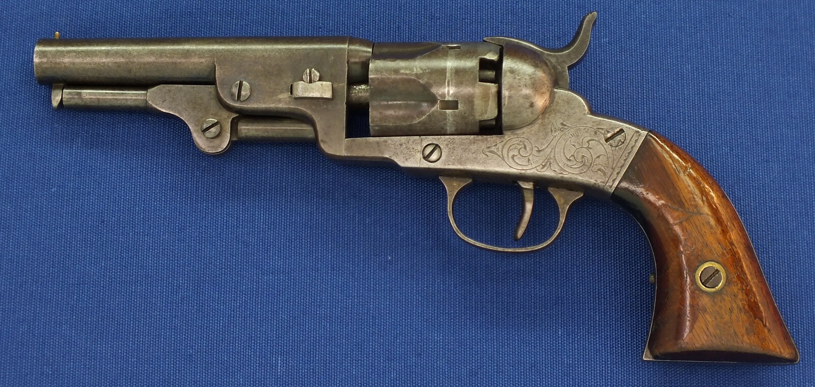 American Bacon Mfg. Co. Second model Pocket 5 shot percussion Revolver. 31 Caliber, 4 inch barrel. Only 3000 made. Length 24,5cm. In very good condition. Price 1.250 euro.