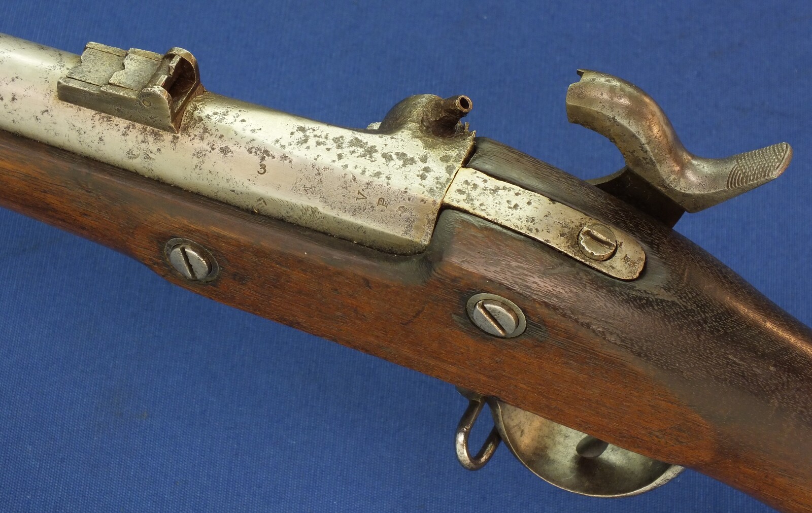 American Civil War US Model 1861-64 Springfield Percussion Rifle-Musket dated 1864. with bayonet. 58 Caliber, 40 inch barrel. Length 143cm. In good condition.