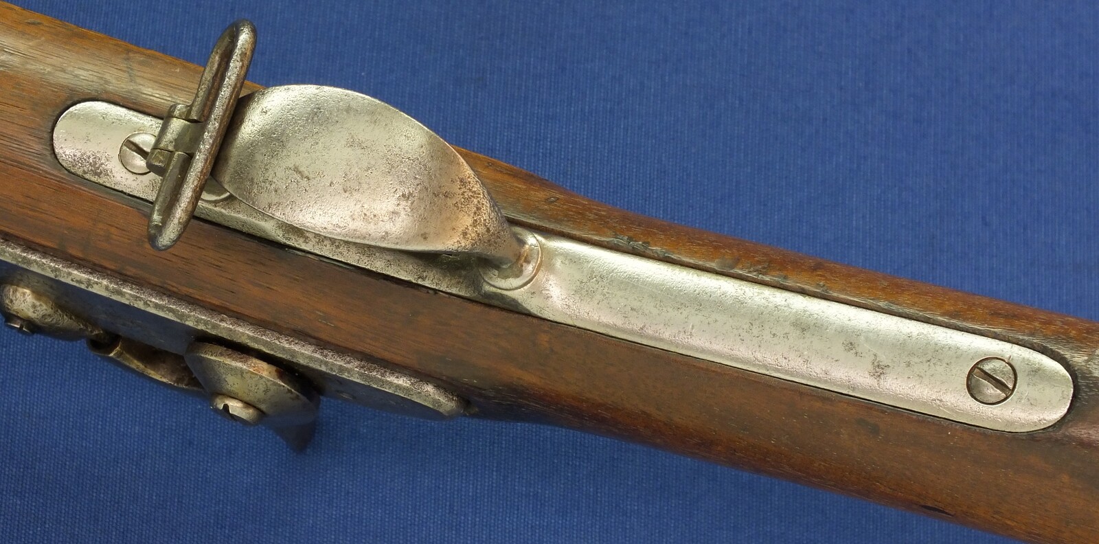 American Civil War US Model 1861-64 Springfield Percussion Rifle-Musket dated 1864. with bayonet. 58 Caliber, 40 inch barrel. Length 143cm. In good condition.