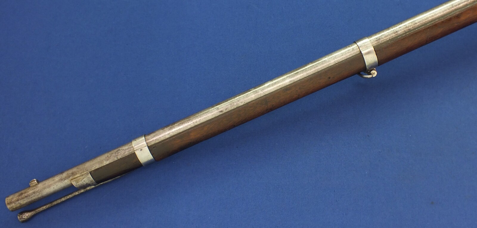 American Civil War US Model 1861 Percussion Rifle-Musket by WILLIAM MUIR & Co WINDSOR LOCKS. CT. Dated 1863. with bayonet. 58 Caliber, 40 inch barrel. Length 142cm. In good/very good condition.