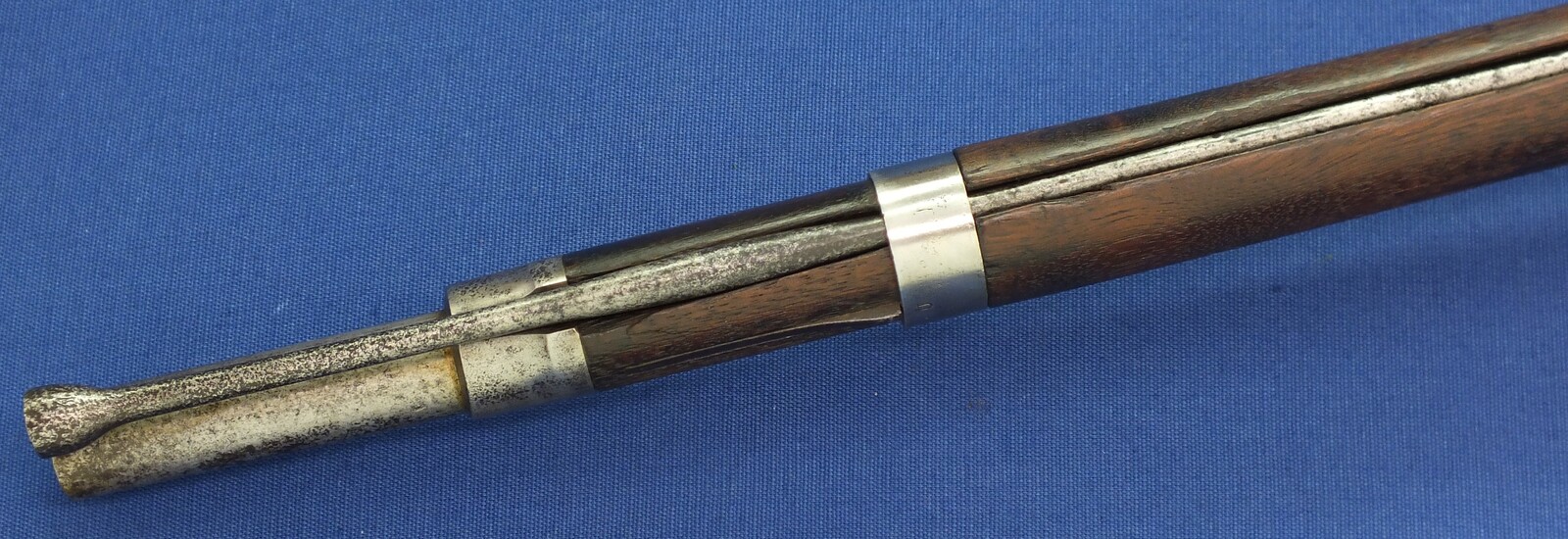 American Civil War US Model 1861 Percussion Rifle-Musket by WILLIAM MUIR & Co WINDSOR LOCKS. CT. Dated 1863. with bayonet. 58 Caliber, 40 inch barrel. Length 142cm. In good/very good condition.
