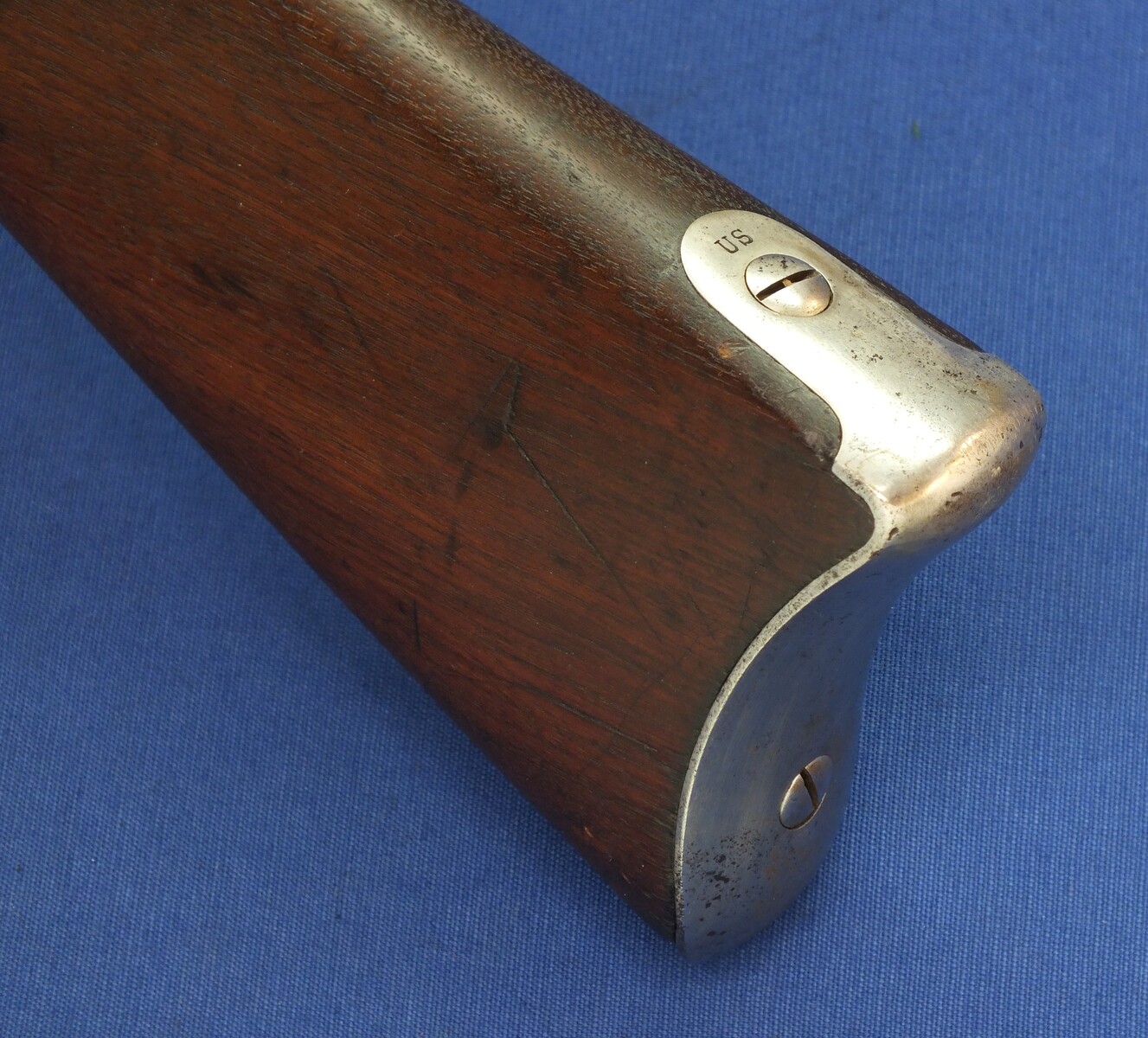 American Civil War US Model 1861 Percussion Rifle-Musket by WILLIAM MUIR & Co WINDSOR LOCKS. CT. Dated 1863. with bayonet. 58 Caliber, 40 inch barrel. Length 142cm. In good/very good condition.