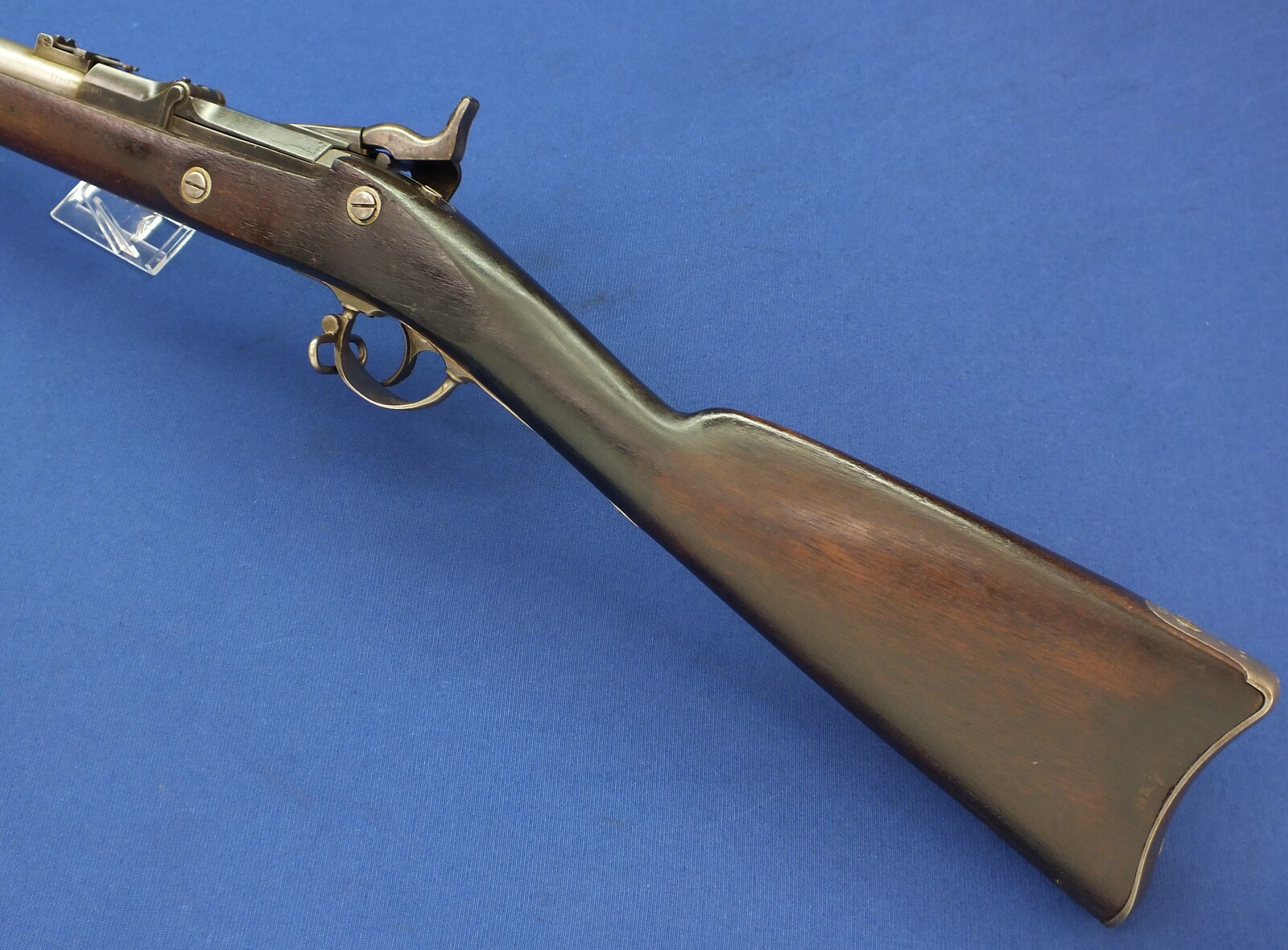 American US Springfield Model 1868 Trapdoor Rifle. Caliber 50 Centerfire, 32,5 inch barrel. Length 132cm. In very good condition.