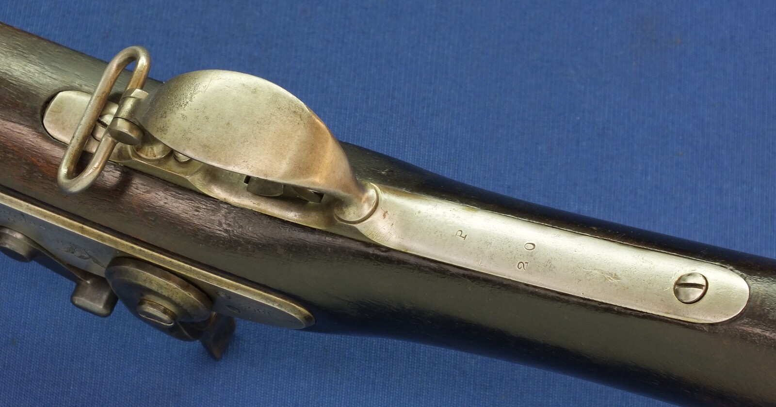 American US Springfield Model 1868 Trapdoor Rifle. Caliber 50 Centerfire, 32,5 inch barrel. Length 132cm. In very good condition.
