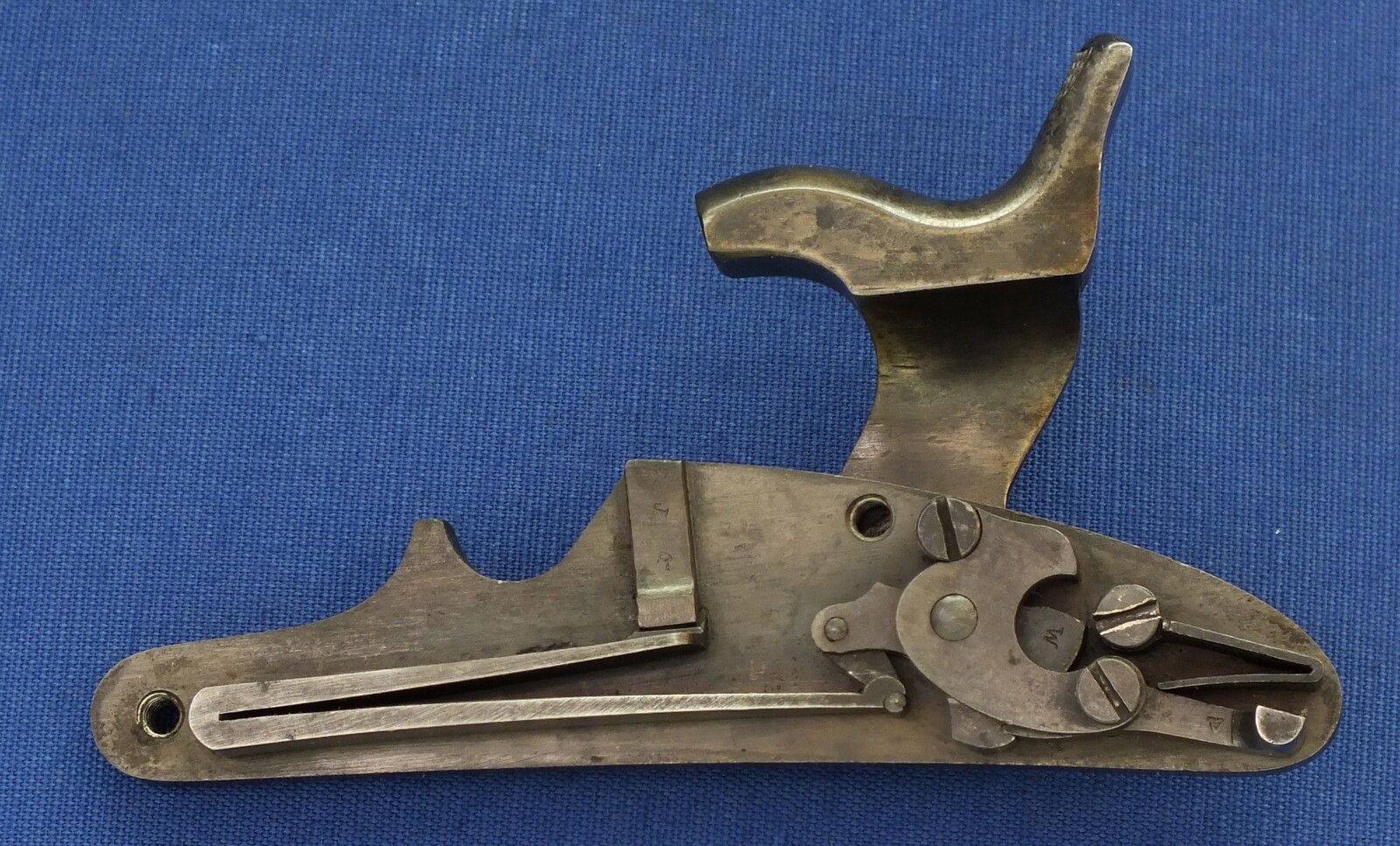American US Springfield Model 1868 Trapdoor Rifle. Caliber 50 Centerfire, 32,5 inch barrel. Length 132cm. In very good condition.