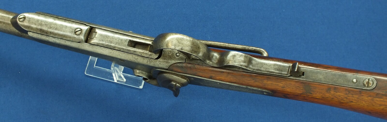An antique American Civil War Gallager Percussion Carbine by Richardson & Overman Philadelphia. 50 Caliber, 22,1/4 inch Barrel. Length 100cm. In very good condition. Price 2.700 euro.