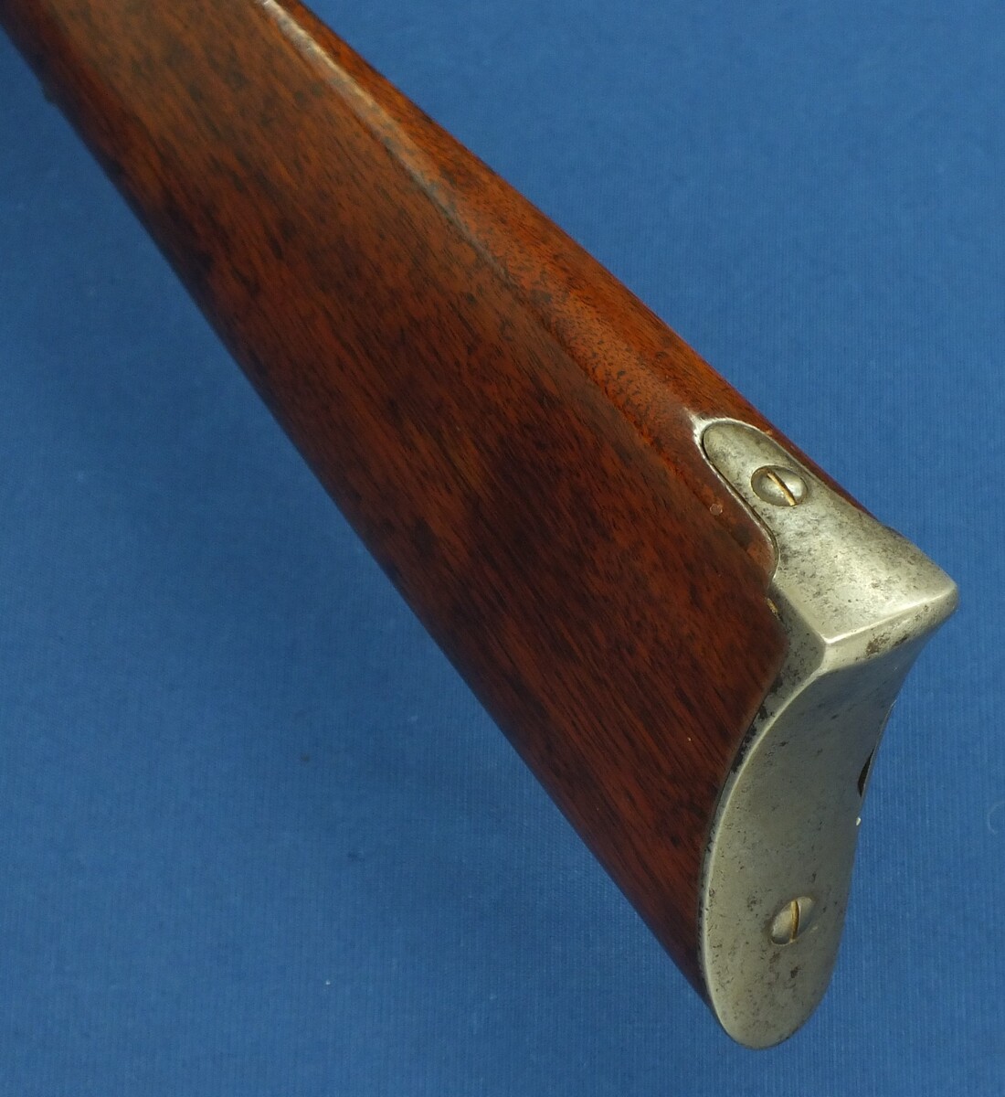 An antique American Civil War Gallager Percussion Carbine by Richardson & Overman Philadelphia. 50 Caliber, 22,1/4 inch Barrel. Length 100cm. In very good condition. Price 2.700 euro.