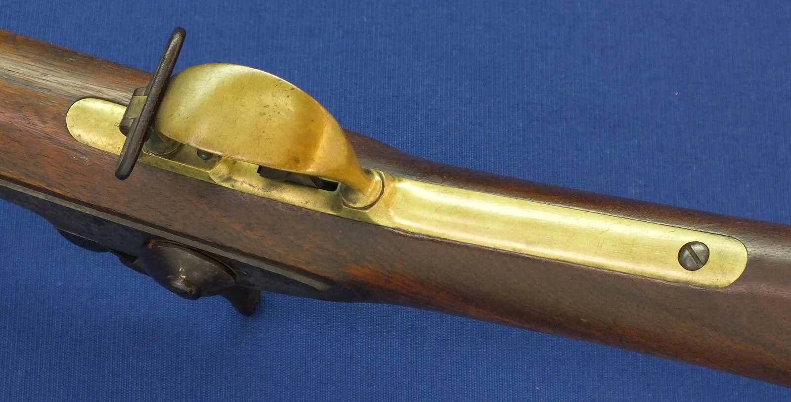 An Antique American Civil War Remington Model 1863 Percussion Zouave Rifle. 58 Caliber, 33 inch barrel. Length 124cm. In very good condition. 